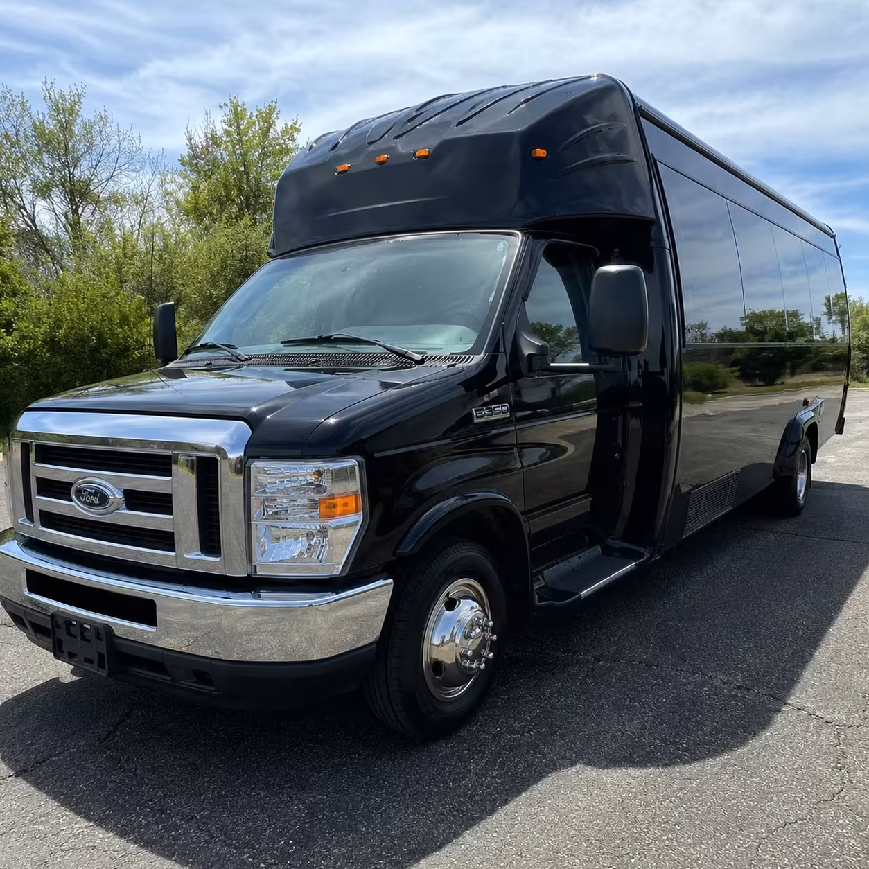 yonkers prom party buses with the amenities your group actually wants